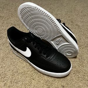 Nike Court Vison Low